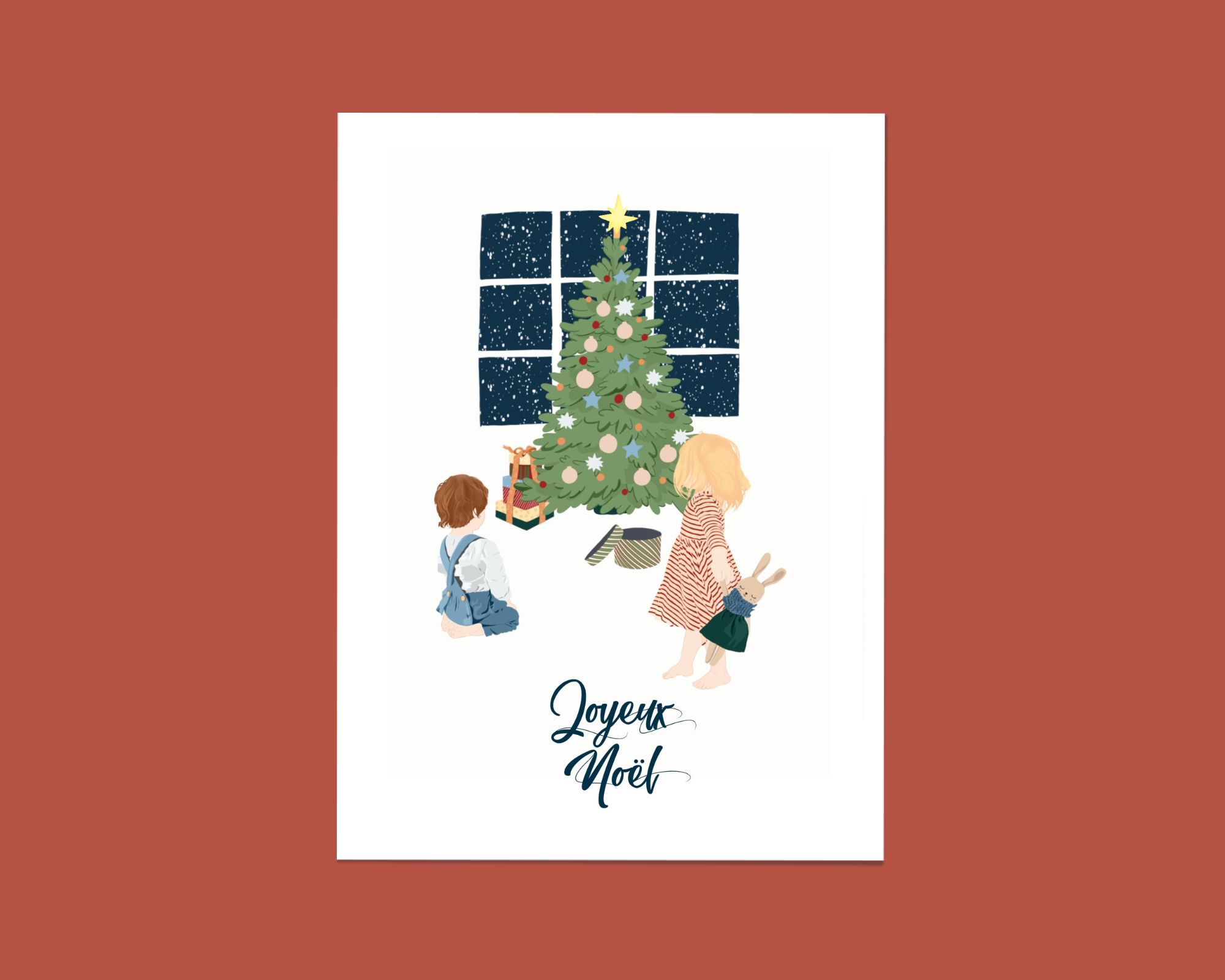 carte noel enfants devant le sapin ouvrant leurs cadeaux